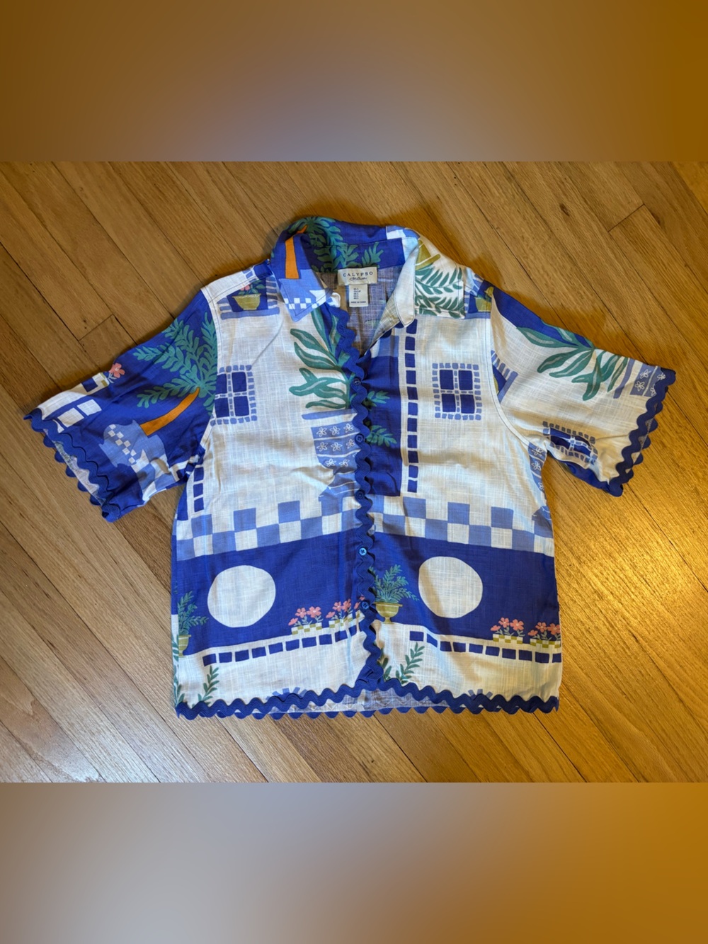 Calypso patterned button up shirt | Size Small